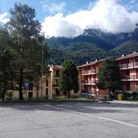 Prima Rosa *